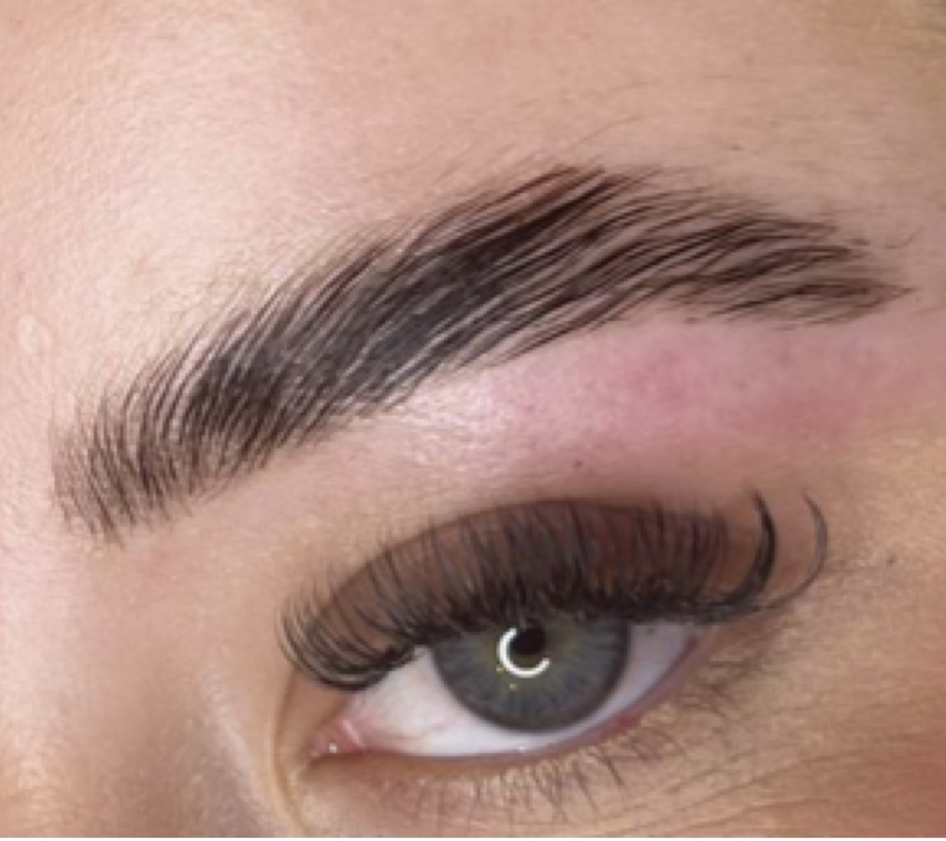 Brows at Beauty & Bronze